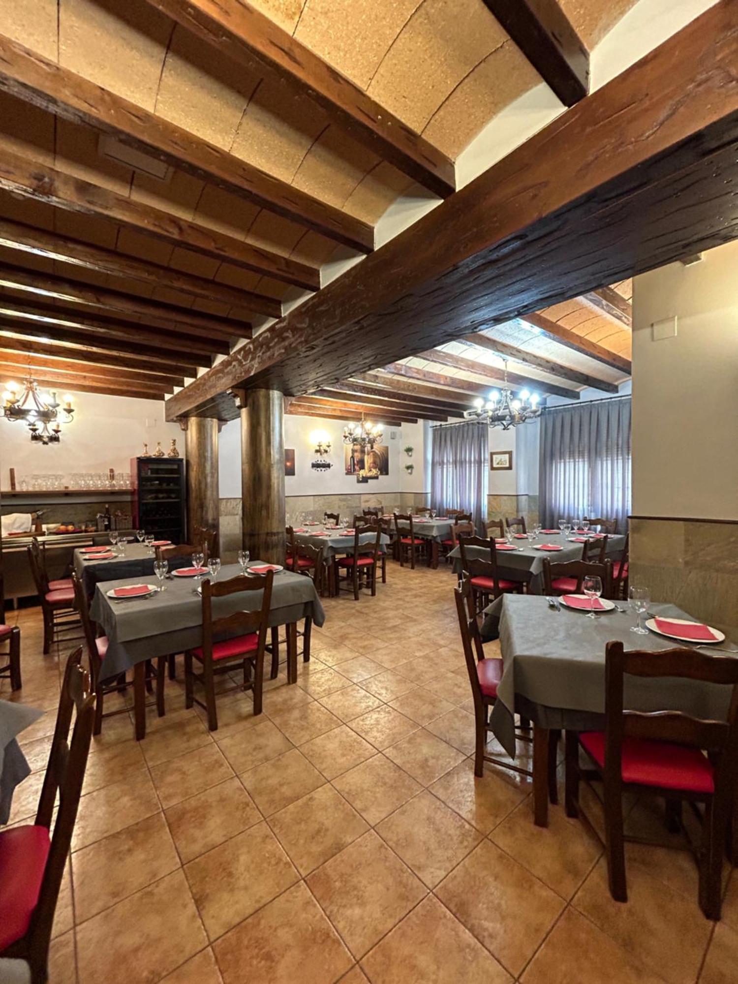 Hostal Restaurante Morote Cano Lezuza Exterior foto